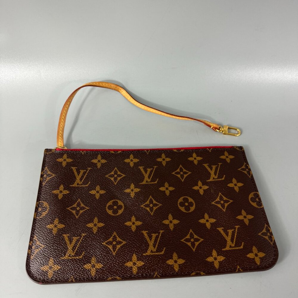 100% Authentic Louis Vuitton LV Monogram Neverfull Pochette